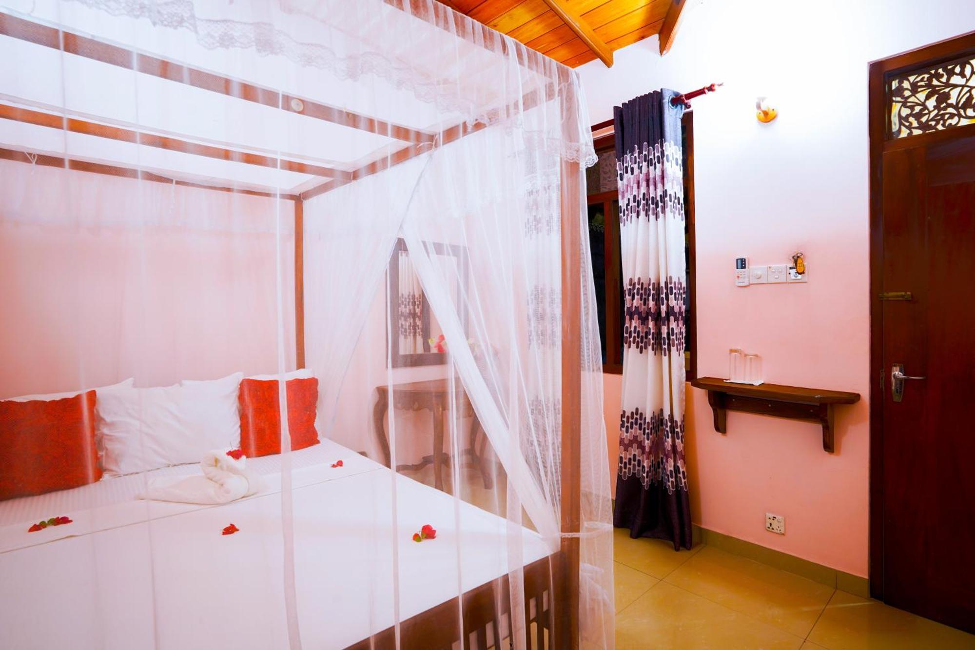 גאלה Frangipani Motel מראה חיצוני תמונה