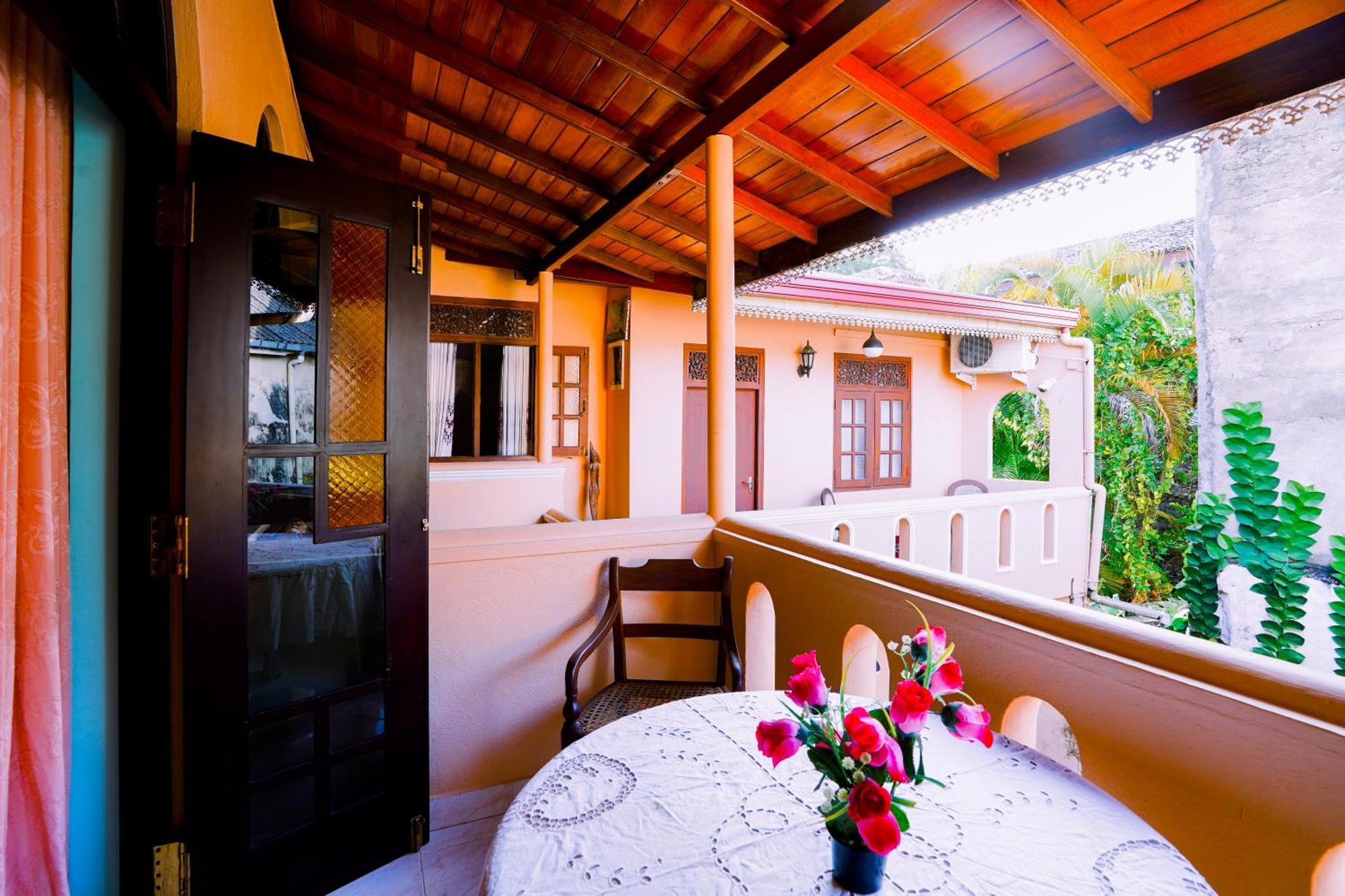 גאלה Frangipani Motel מראה חיצוני תמונה