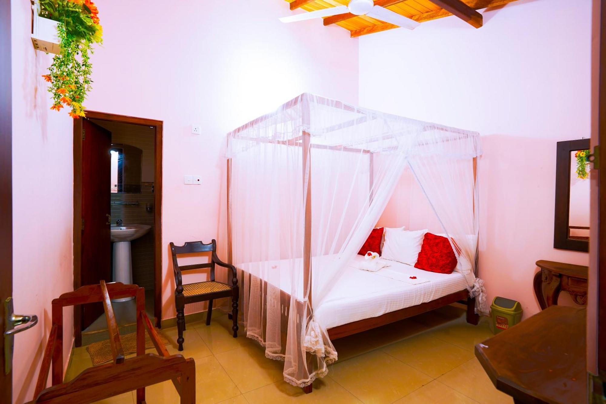 גאלה Frangipani Motel מראה חיצוני תמונה