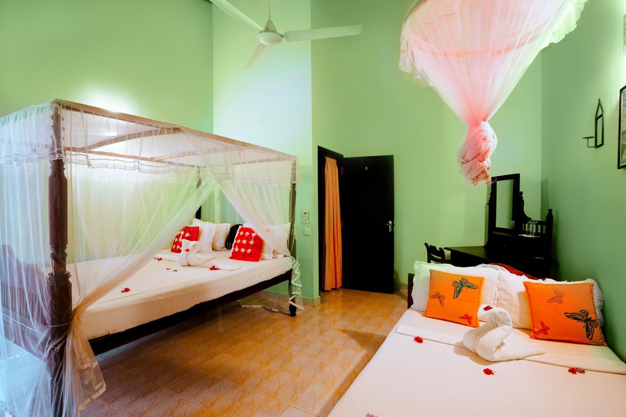 גאלה Frangipani Motel מראה חיצוני תמונה