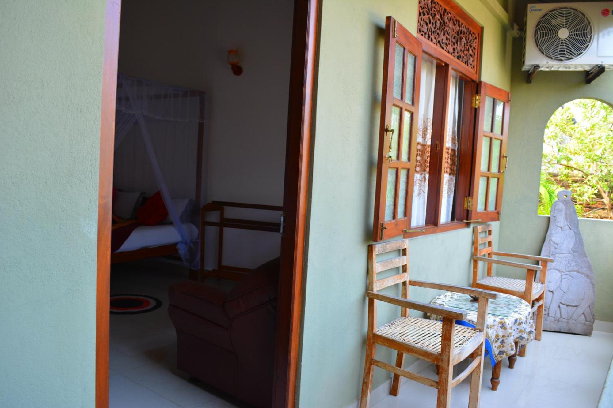 גאלה Frangipani Motel חדר תמונה